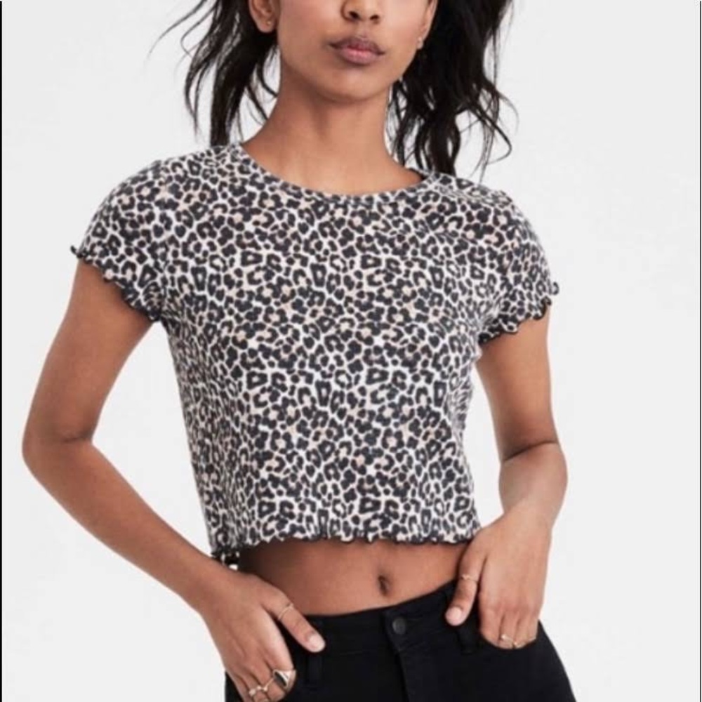 3/$12 American Eagle Outfitters Cheetah Print Crop Top